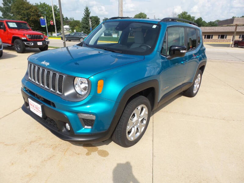 Used 2022 Jeep Renegade Limited with VIN ZACNJDD17NPN98888 for sale in Anamosa, IA