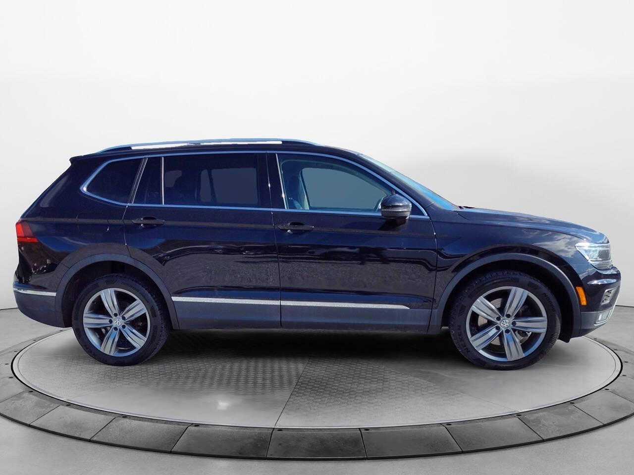 2018 Volkswagen Tiguan for sale at Tennessee Motors in Elizabethton, TN