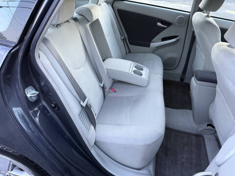 2010 Toyota Prius III