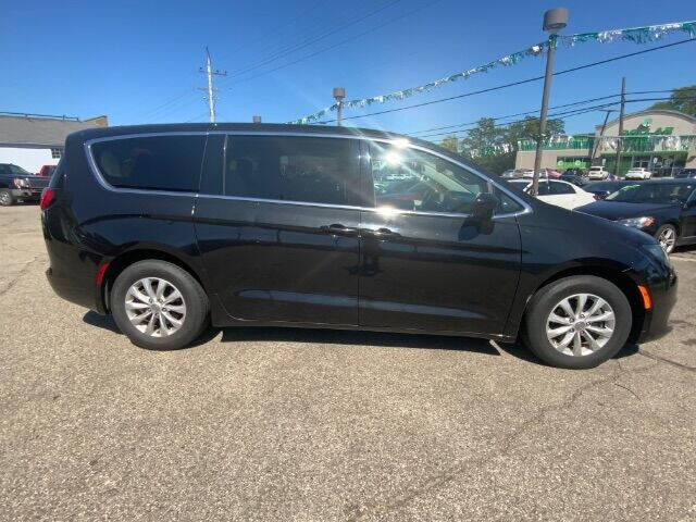 2017 Chrysler Pacifica Touring