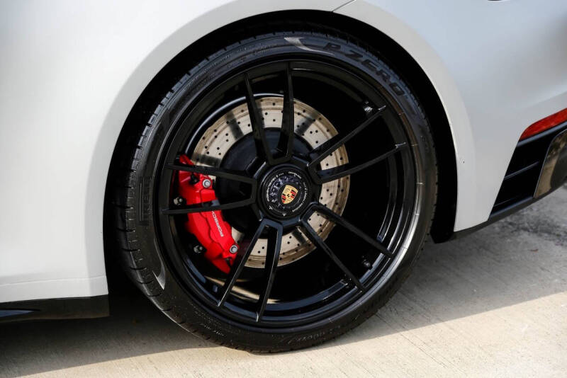 2023 Porsche 911 Targa 4 GTS