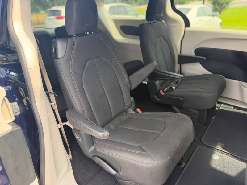 2018 Chrysler Pacifica LX