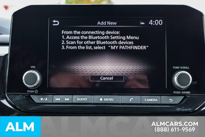 2024 Nissan Pathfinder SV