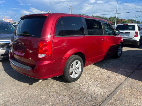 2014 Dodge Grand Caravan SE
