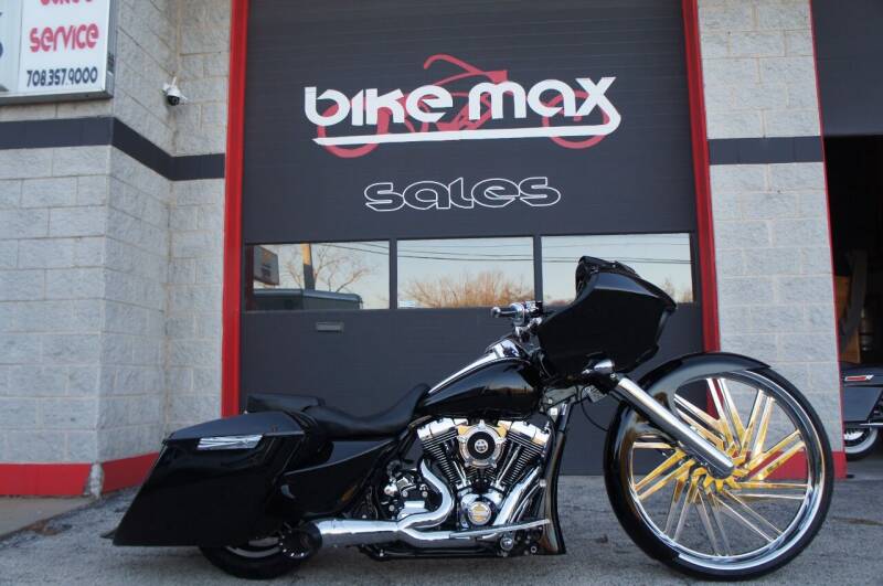2016 Harley-Davidson Road Glide for sale at BIKEMAX, LLC in Palos Hills IL