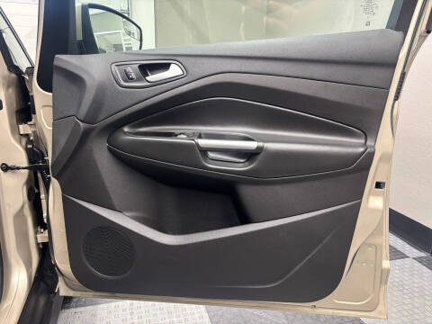 2017 Ford C-MAX Hybrid SE