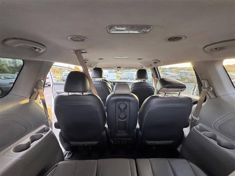 2016 Kia Sedona LX