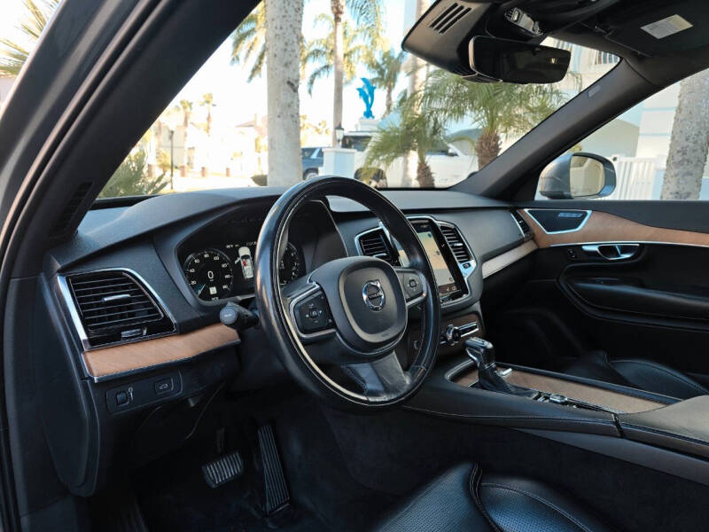 2017 Volvo XC90 T6 Inscription