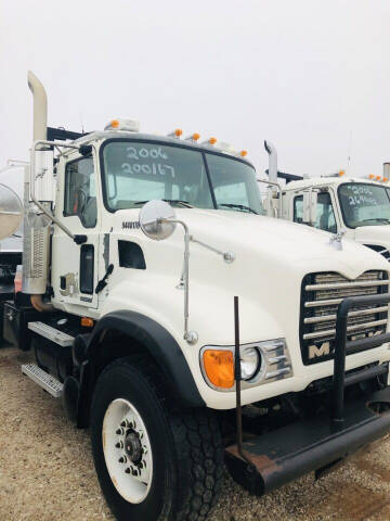 2007 Mack CV713
