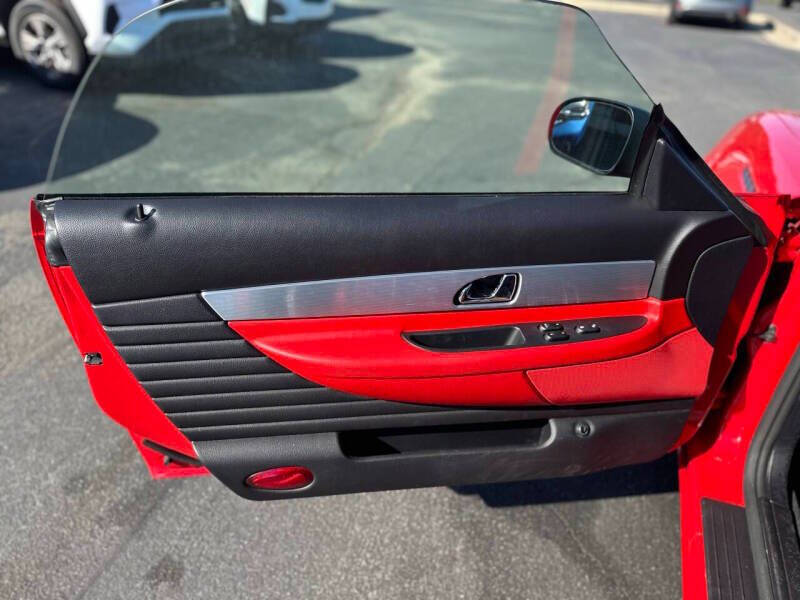 2004 Ford Thunderbird Deluxe