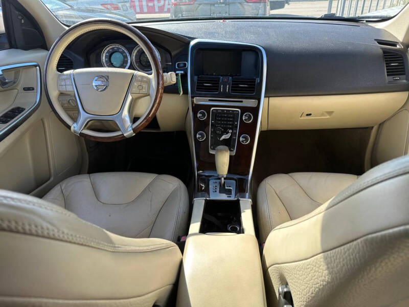 2012 Volvo XC60 3.2 Platinum