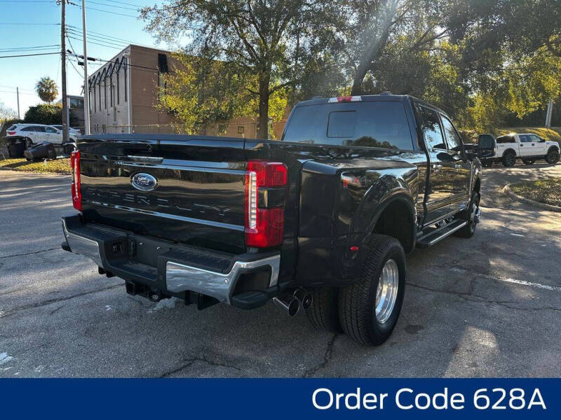 2025 Ford F-350 Super Duty Lariat