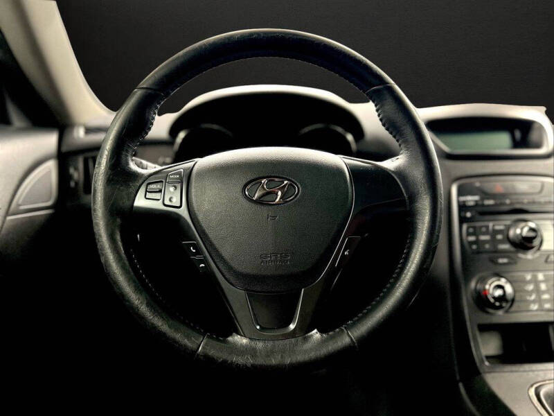 2011 Hyundai Genesis Coupe 3.8L R-Spec