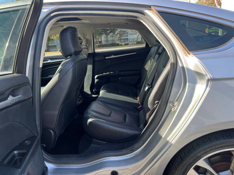 2020 Ford Fusion Titanium