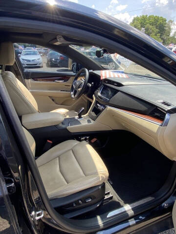 2017 Cadillac XT5 Premium Luxury