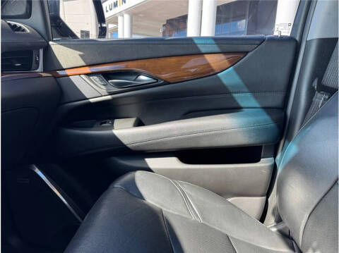 2020 Cadillac Escalade Luxury