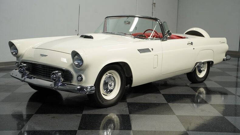 1956 Ford Thunderbird