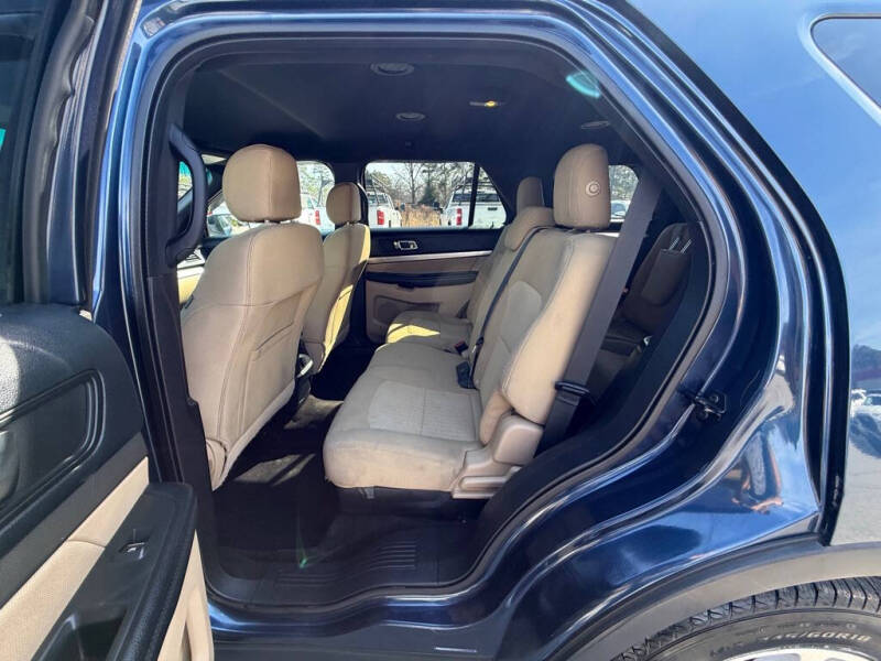 2016 Ford Explorer