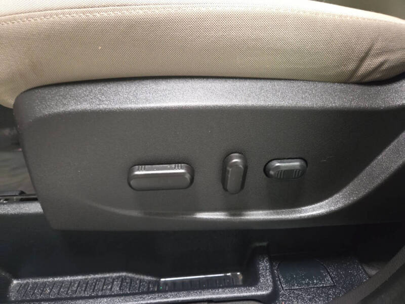 2017 Ford C-MAX Hybrid SE