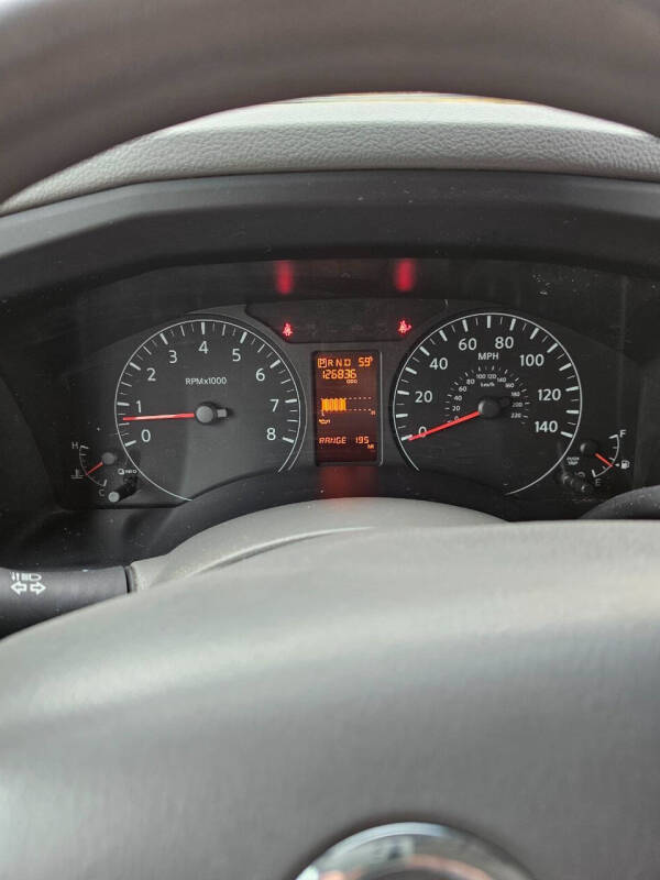 2015 Nissan NV 2500 HD SV