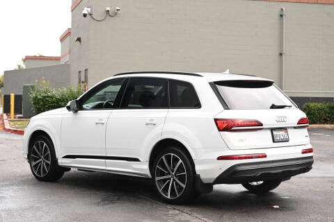 2020 Audi Q7 quattro Premium Plus 55 TFSI