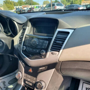 2014 Chevrolet Cruze LS Manual