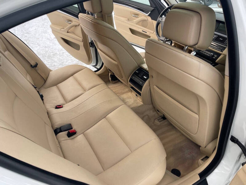 2013 BMW 5 Series 528i xDrive