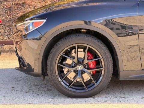 2019 Alfa Romeo Stelvio Ti