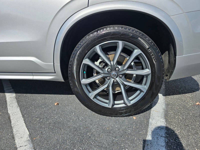 2019 Volvo XC90 T6 Momentum