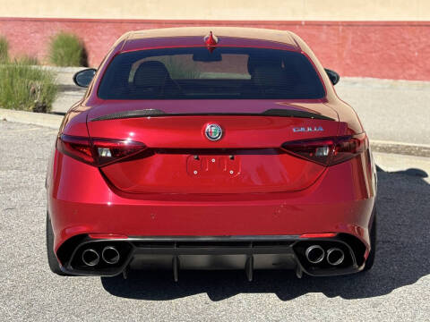 2017 Alfa Romeo Giulia Quadrifoglio