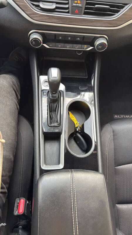 2024 Nissan Altima 2.5 SV