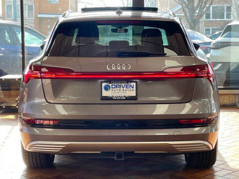 2019 Audi e-tron quattro Prestige