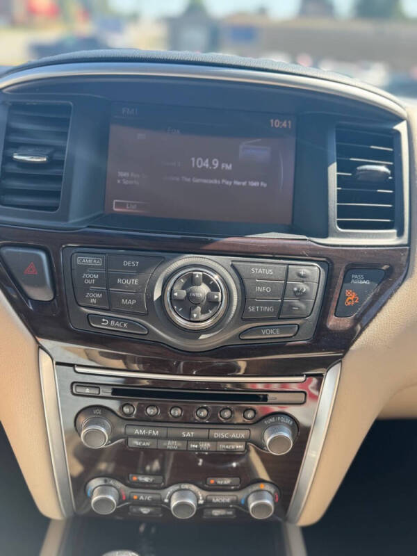 2016 Nissan Pathfinder S