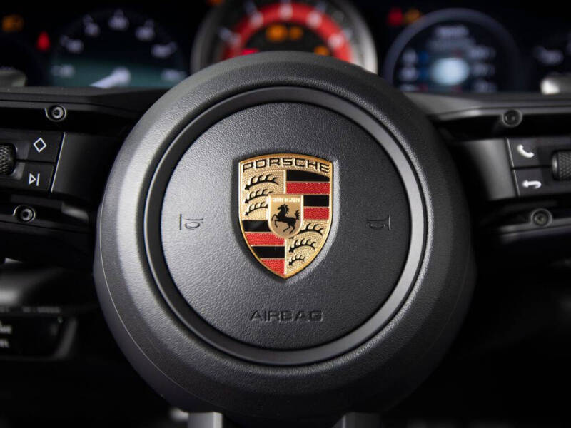 2024 Porsche 911 Carrera