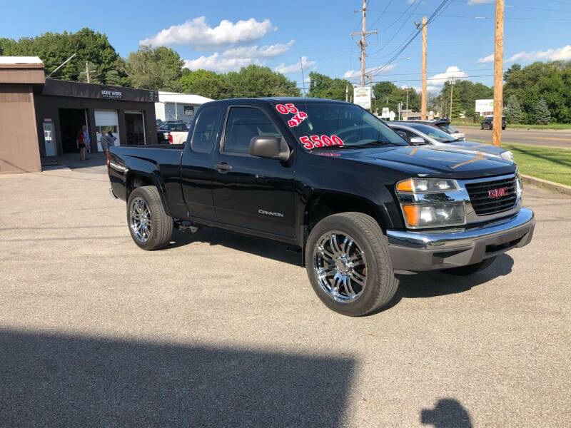 2005 GMC Canyon for sale at Bob's Imports in Clinton IL