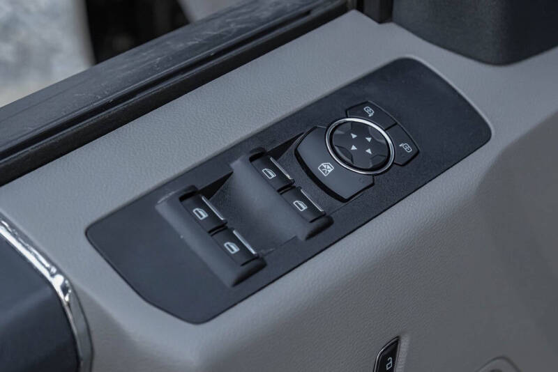 2022 Ford F-350 Super Duty XLT