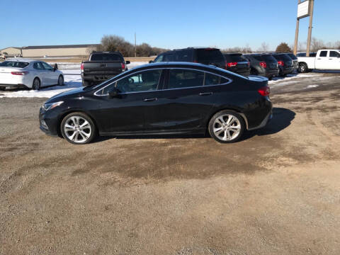 2018 Chevrolet Cruze for sale at Integrity Auto Group in Augusta KS