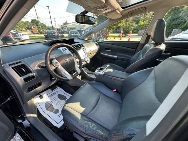 2012 Toyota Prius v Five