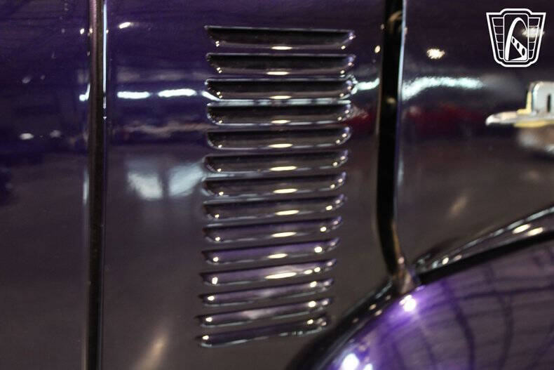 1953 Mercury M 100