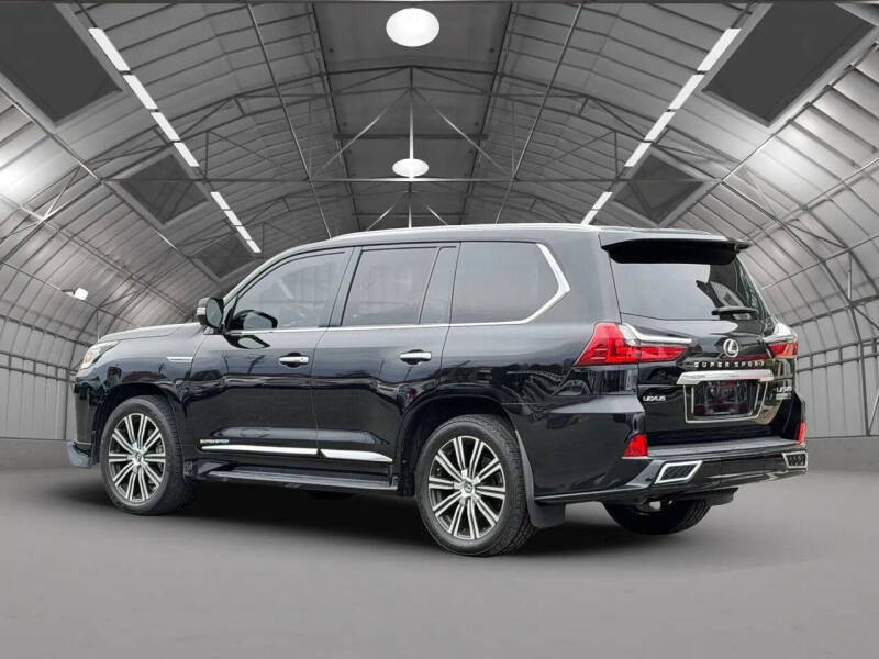 2020 Lexus LX 570 Three-Row