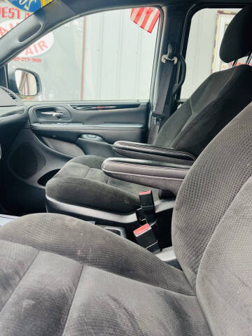 2016 Dodge Grand Caravan American Value Package