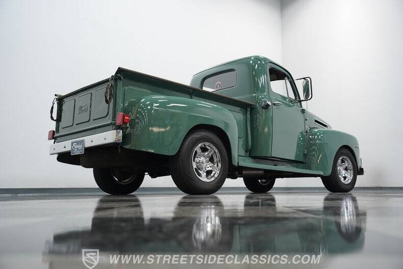 1949 Ford F-100