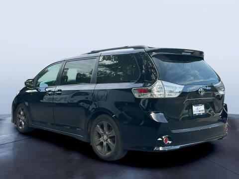 2015 Toyota Sienna