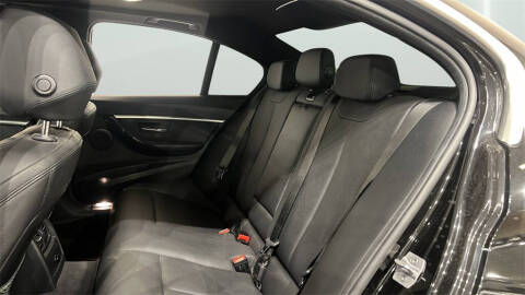 2018 BMW 3 Series 330i xDrive