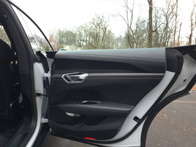 2023 Audi e-tron GT quattro Premium Plus