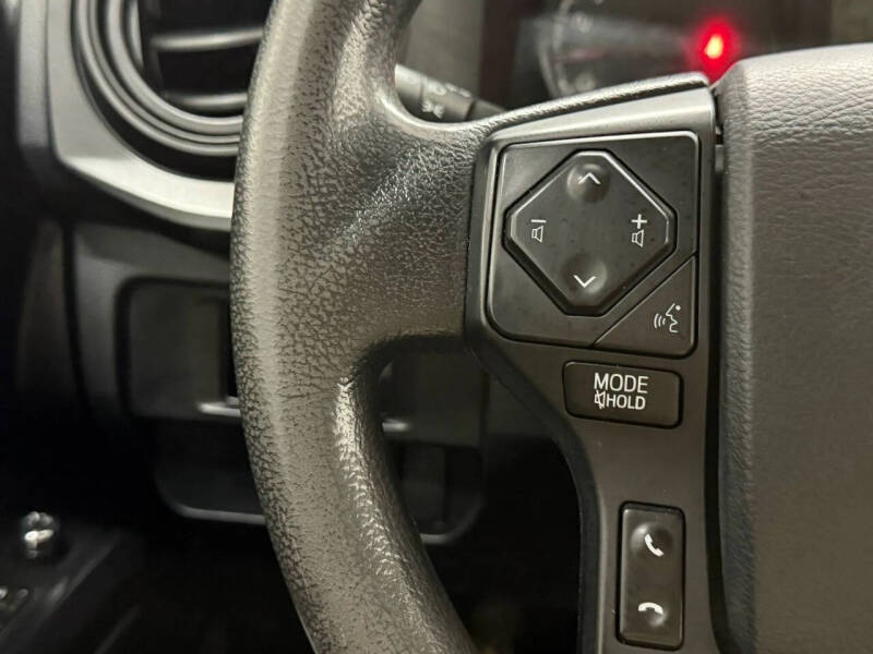 2017 Toyota Tacoma SR