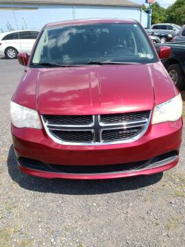 2011 Dodge Grand Caravan for sale at BRAUNS AUTO SALES in Pottstown PA