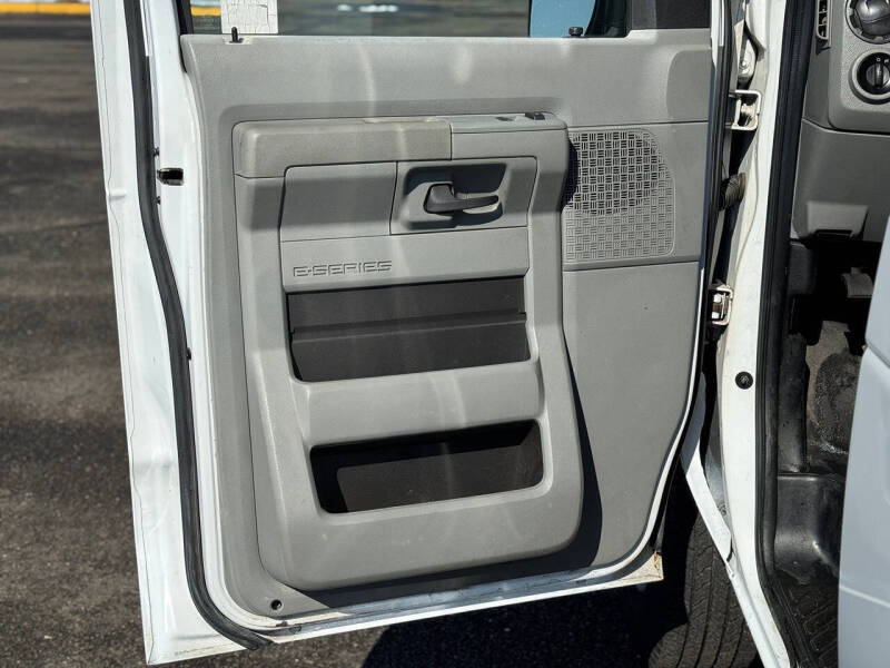 2014 Ford E-Series