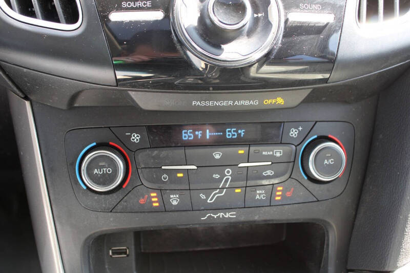 2015 Ford Focus Titanium
