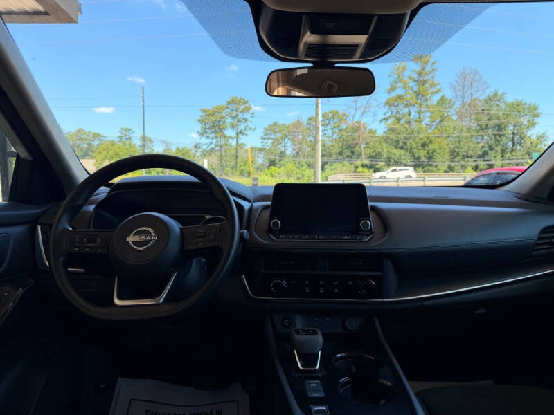 2024 Nissan Rogue S - Photo 11